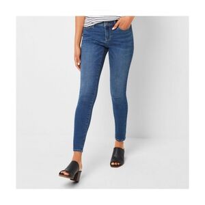 A.NA  A New Approach Mid Rise Jeans Size 18